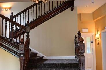 تختخواب و صبحانه The Townhouse Aberfeldy   Rooms & Breakfast