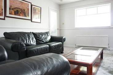 Pennyburn B&b