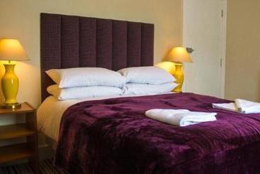 تختخواب و صبحانه Ferry House Lodge