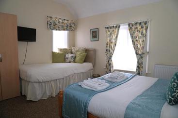 Ladywood House Bed And Breakfast