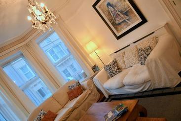 הוסטל Portrush Townhouse