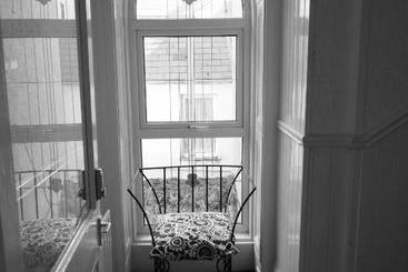הוסטל Portrush Townhouse