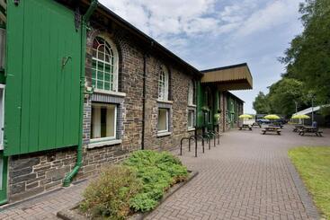 הוסטל Yha Okehampton   Partner
