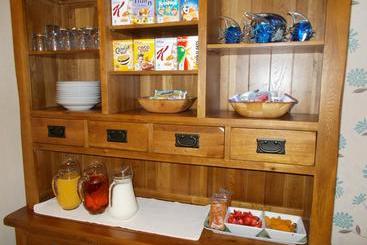 تختخواب و صبحانه Sandcastles Guest House