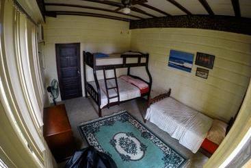 Casa Roja Hostel