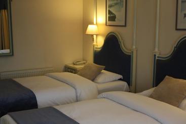 هتل Richmond Inn
