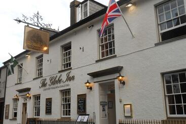 בית מלון כפרי The Globe Inn