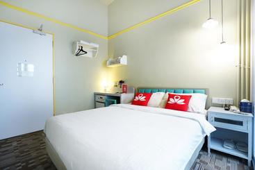 هتل Zen Rooms Farrer Park