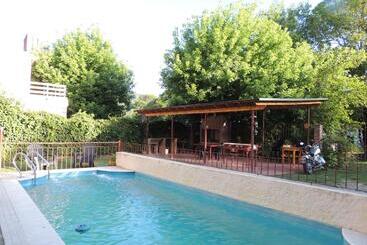 ユースホステル Hostal Las Golondrinas