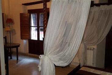 هتل Pensión Alfin