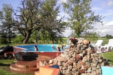 هتل Posada De Campo Mamúll Mapú