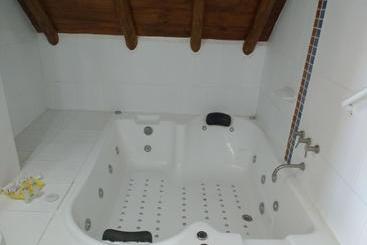 هتل Terrazas De Colón