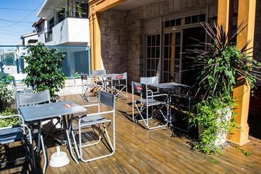 Ananta Hostel Bar
