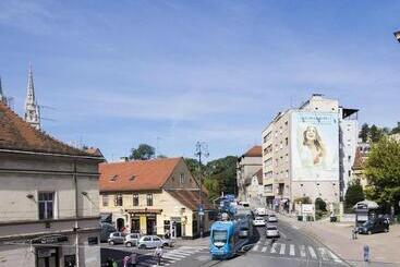 Art Hotel Like