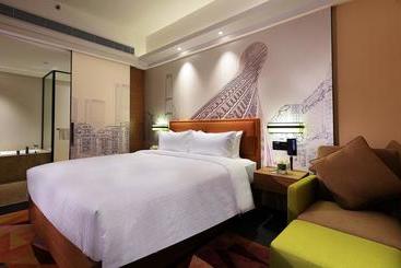 هتل Hampton By Hilton Guangzhou Zhujiang New Town