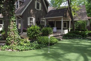 هتل Historic Davy House Bed & Breakfast