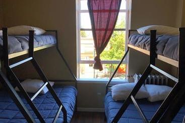 هتل Nanaimo Cambie Hostel
