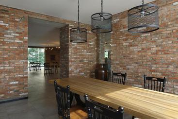酒店 Ease House Luoyang
