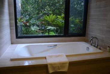 Jinyuan Zhangfei International Hotel - Langzhong