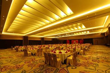 Jinyuan Zhangfei International Hotel - Langzhong