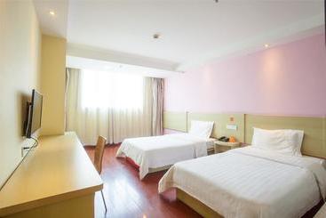 هتل 7days Inn Shenzhen Guomao Pengnian Branch