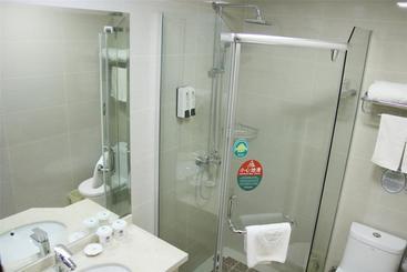 هتل Greentree Inn Anhui Chuzhou Tianchang Road Express