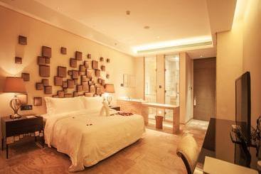 هتل Phoenix Island Resort Sanya