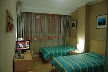 هتل Super 8 Chengde Imperial Summer Resort