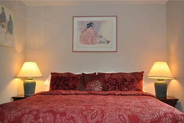هتل Geranium Condominiums