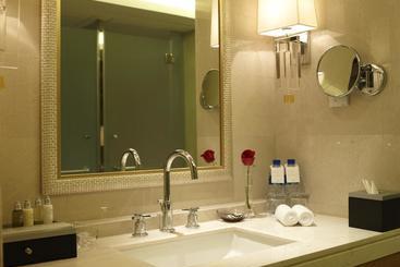 Zhongmao Haiyue Hotel