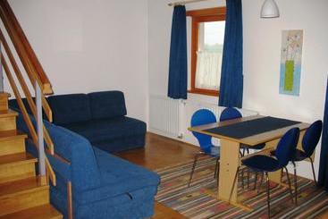 هتل Apartments Rombon