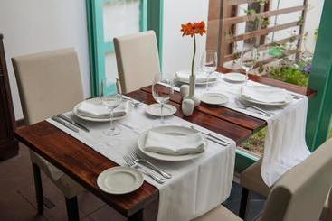 هتل Casa Beltran