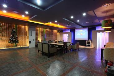 هتل Cheonan B