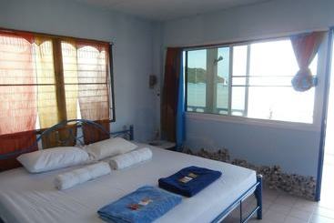 هتل Fiji Palms Phuket