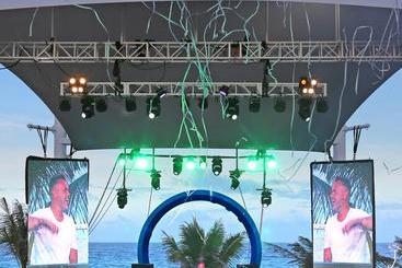 هتل Oh! Cancun On The Beach