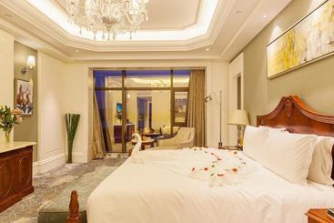 Royal Seaside Hotel And Hot Springs Xiamen