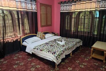 فندق Bakhtawar