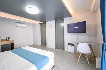 酒店 Seashell Island Beach Resort   Samal Island Philippines