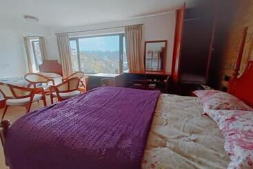 هتل Rs Family Stay