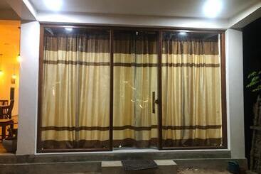 פנסיון Oruwa Turtle Beach Villa