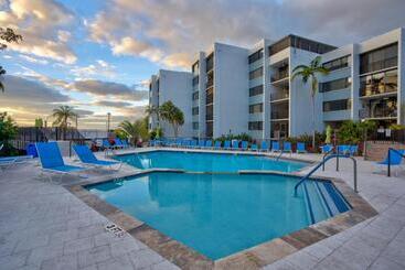 מלון דירות 2br In Key Largo W Pool And Sunset Views