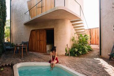 هتل Quiote Quiote