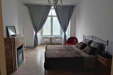 פנסיון Room In Bb   Undefined