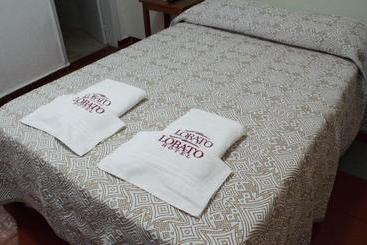 هتل Lobato
