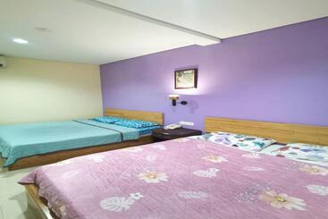 Hotel Oyo 90883 Pavilion Inn