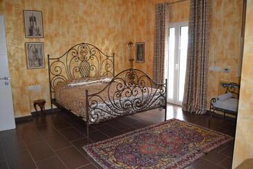استراحتگاه Kodra E Godenve