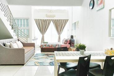 پانسیون Azfa Duplex Suite At De Centrum Putrajaya Bangi Free Wifi