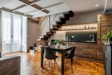 هتل Ferrini Home  Residence 150