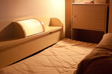 هتل Jhoppers Hida Takayama Guesthouse