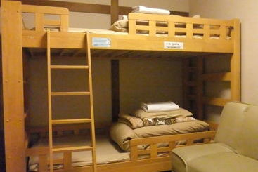 هتل Jhoppers Hida Takayama Guesthouse